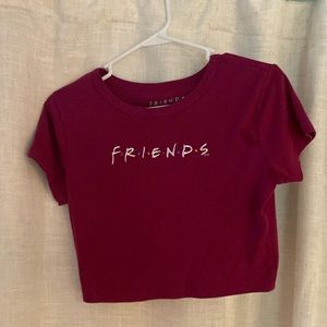 Sexy FRIENDS crop top, adorable casual look 💜